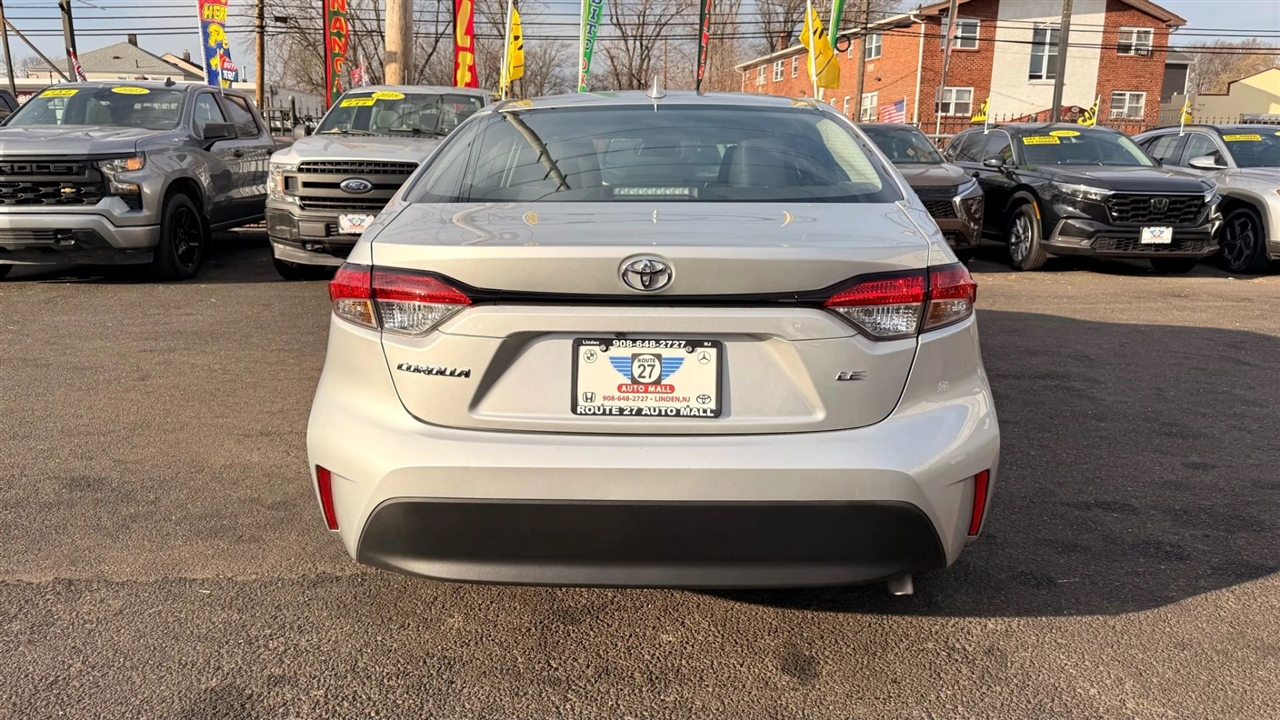 Toyota Corolla LE 2025