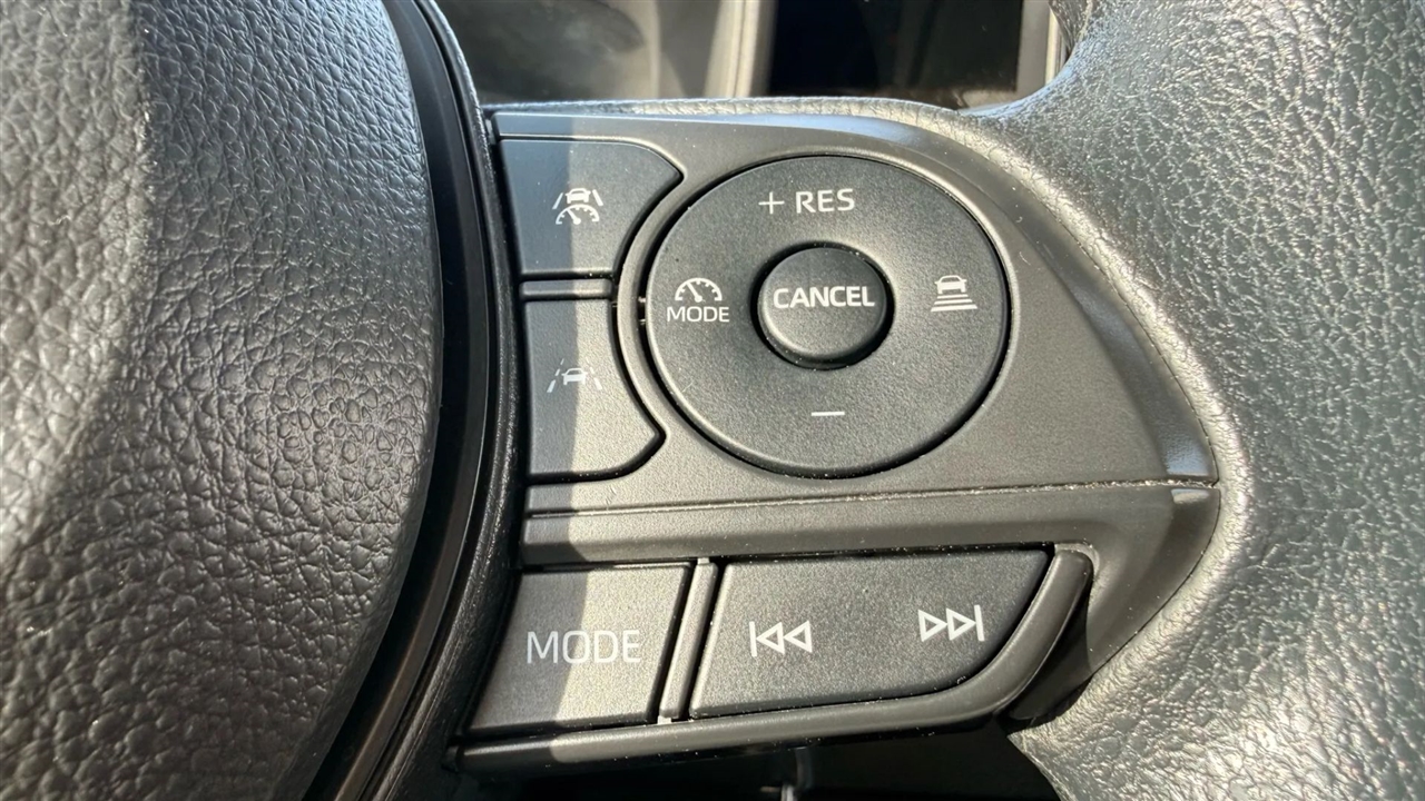 Toyota Corolla LE 2025