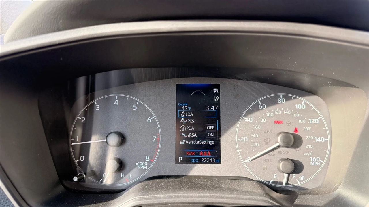 Toyota Corolla LE 2025