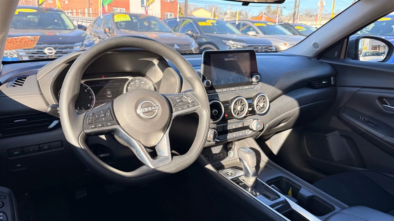 Nissan Sentra SV 2024