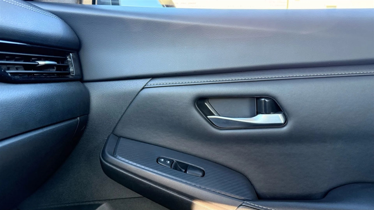 Nissan Sentra SV 2024