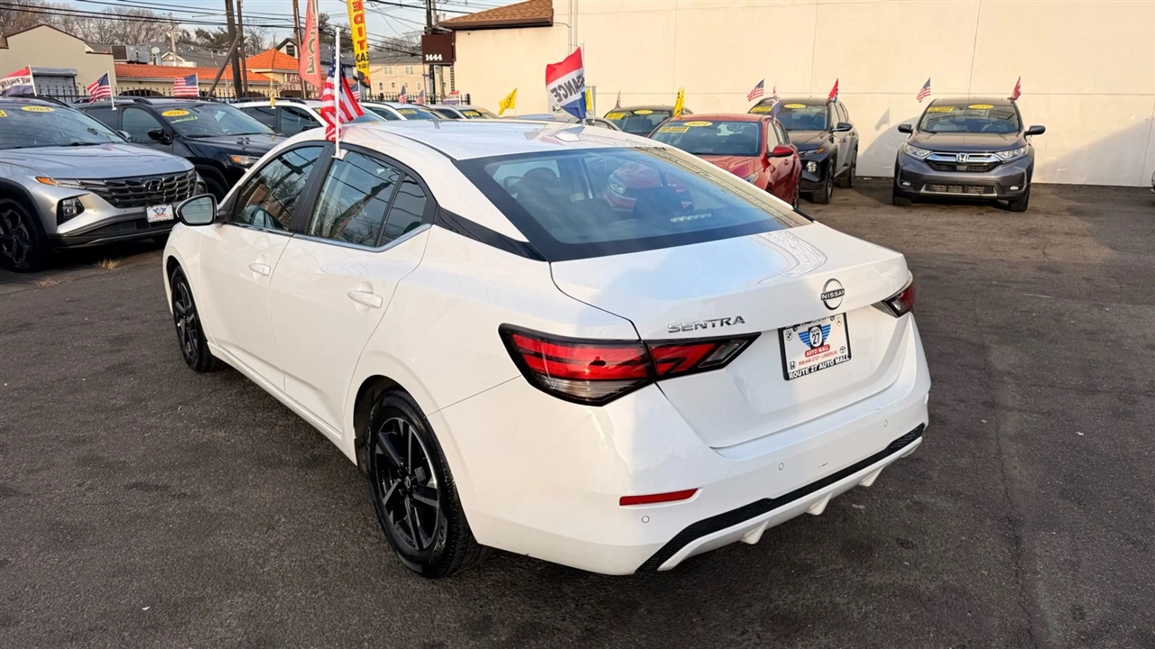 Nissan Sentra SV 2025