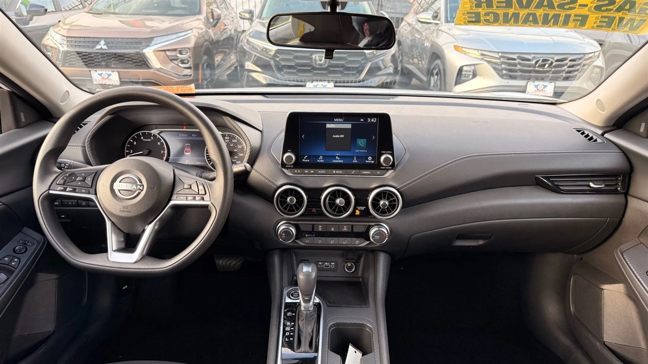 Nissan Sentra SV 2025