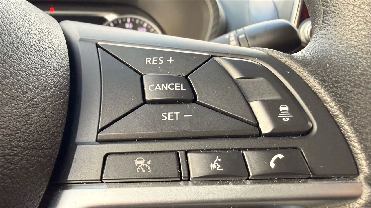 Nissan Sentra SV 2025