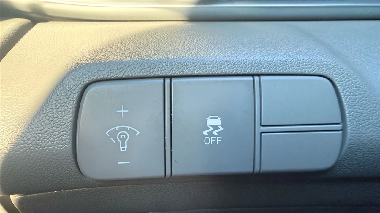 Hyundai Elantra SEL Convenience 2025