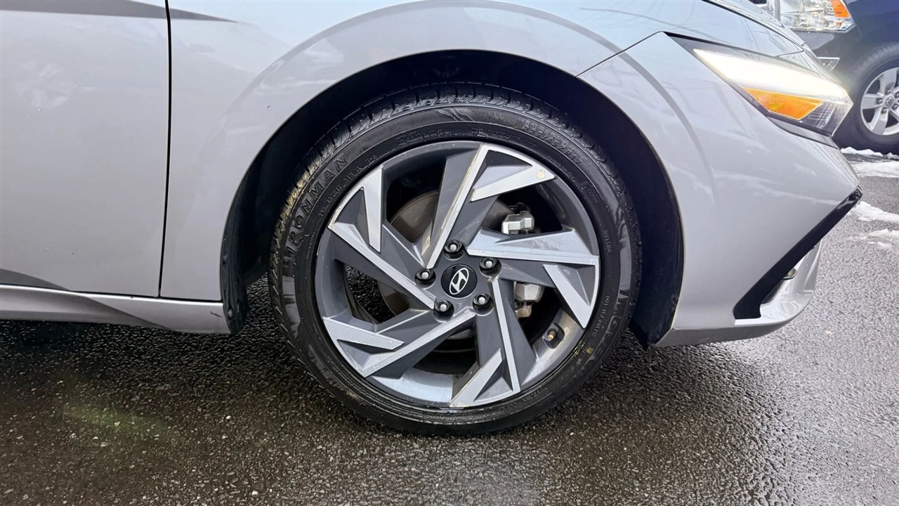 Hyundai Elantra SEL Convenience 2025