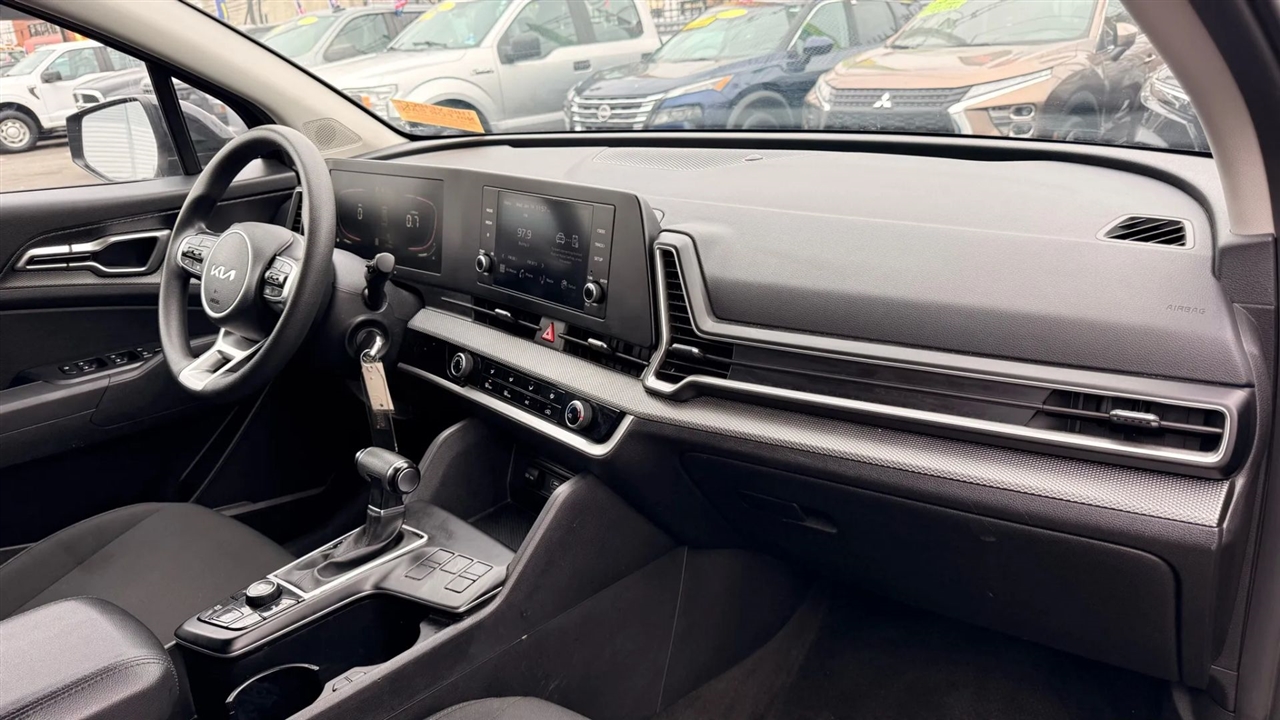 Kia Sportage LX FWD 2023