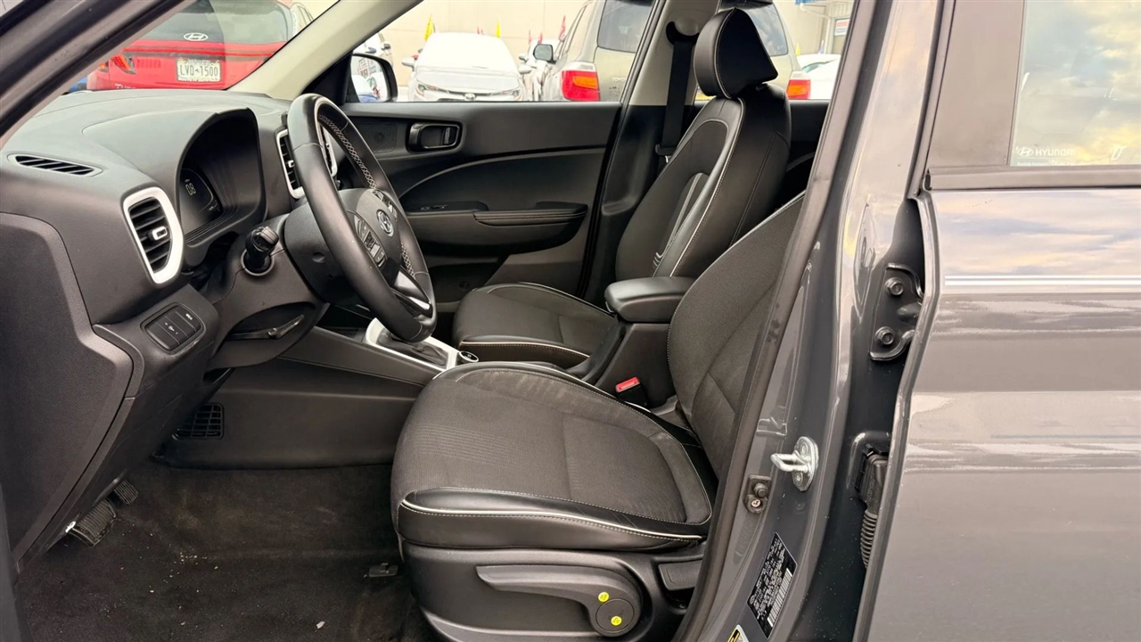 Hyundai Venue SEL 2023