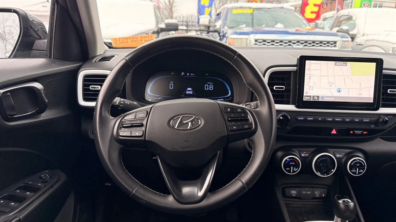 Hyundai Venue SEL 2023