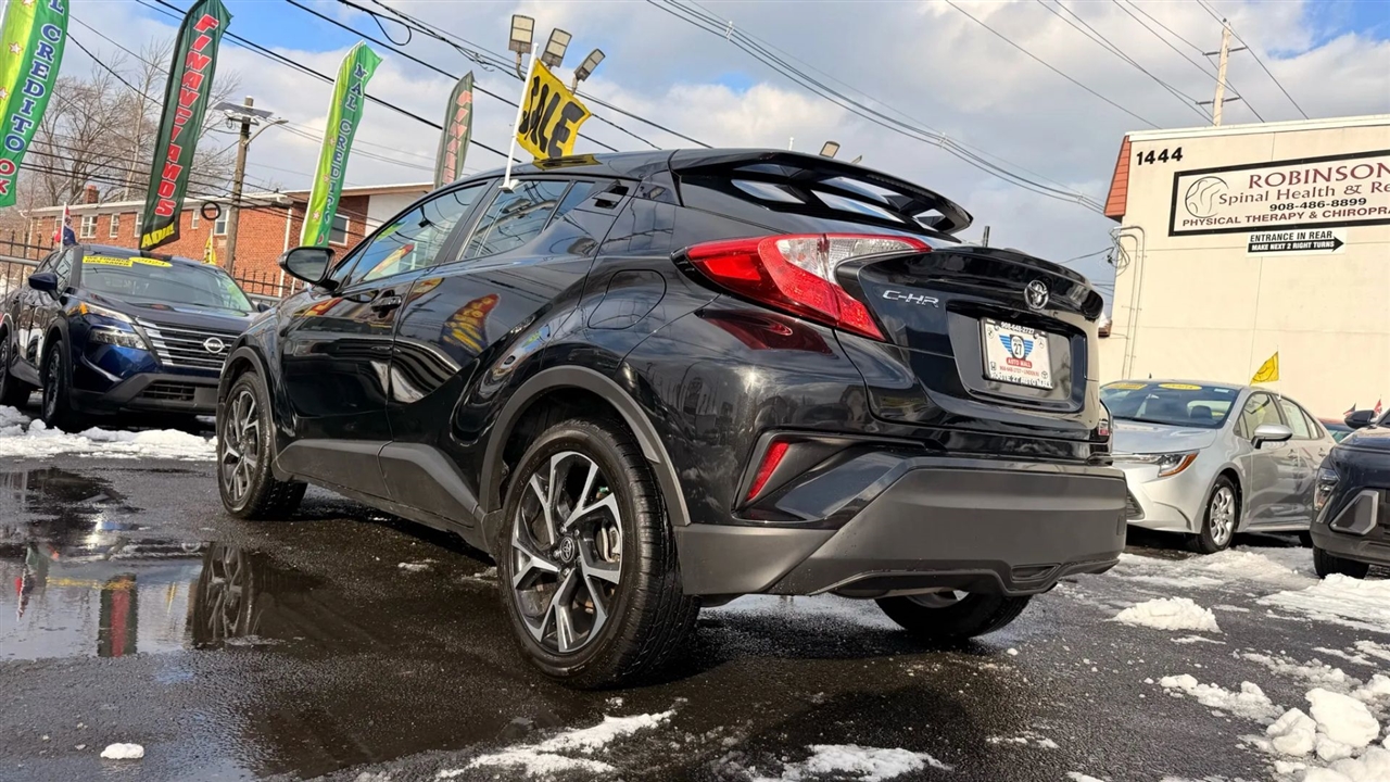 Toyota C-HR XLE 2022