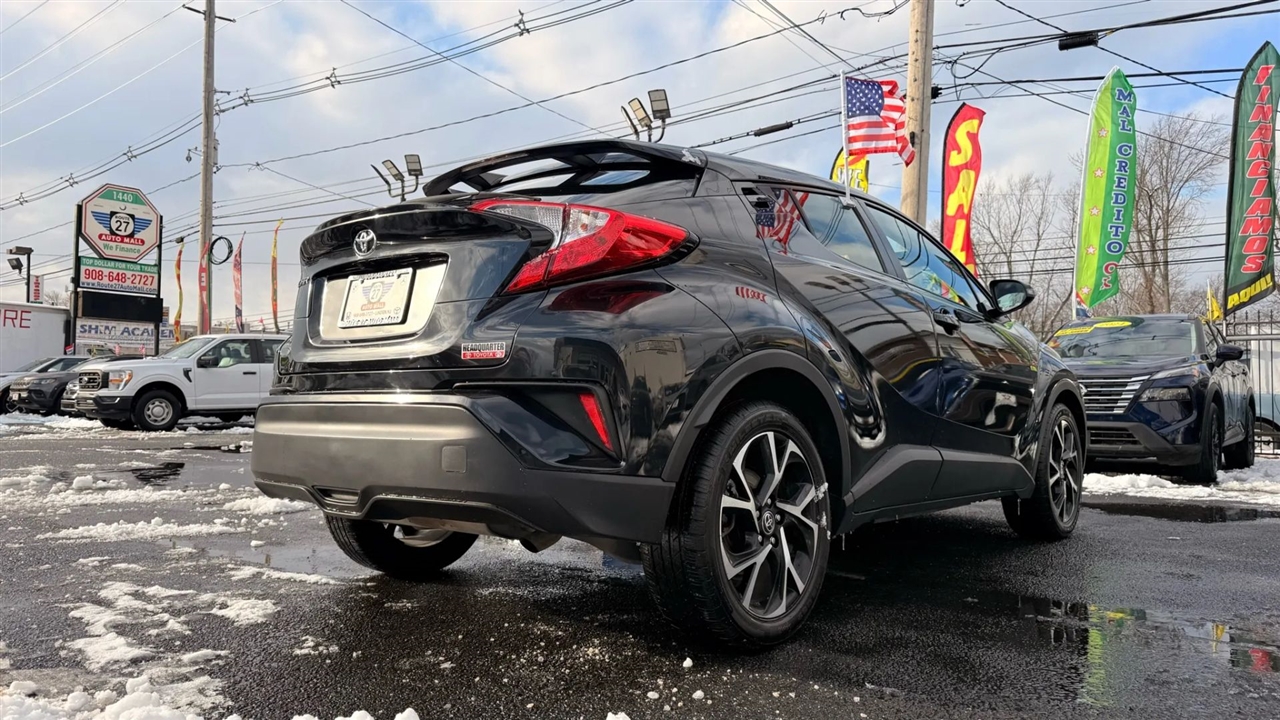 Toyota C-HR XLE 2022