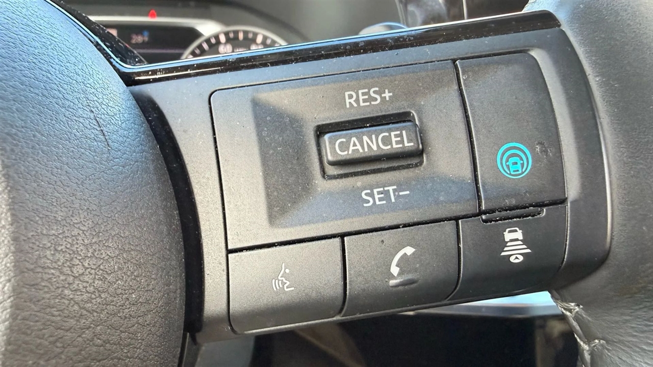 Nissan Pathfinder SL 4WD 2023