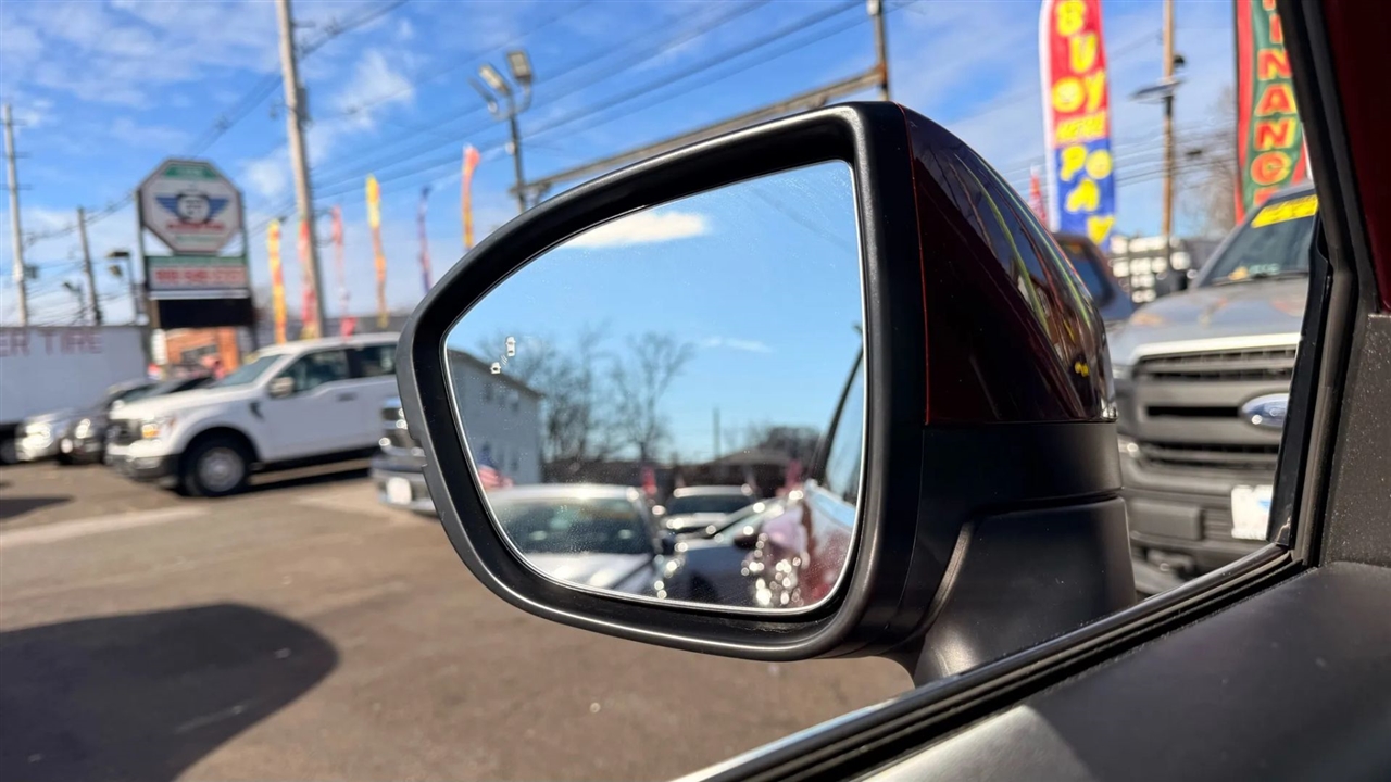 Nissan Pathfinder SL 4WD 2023