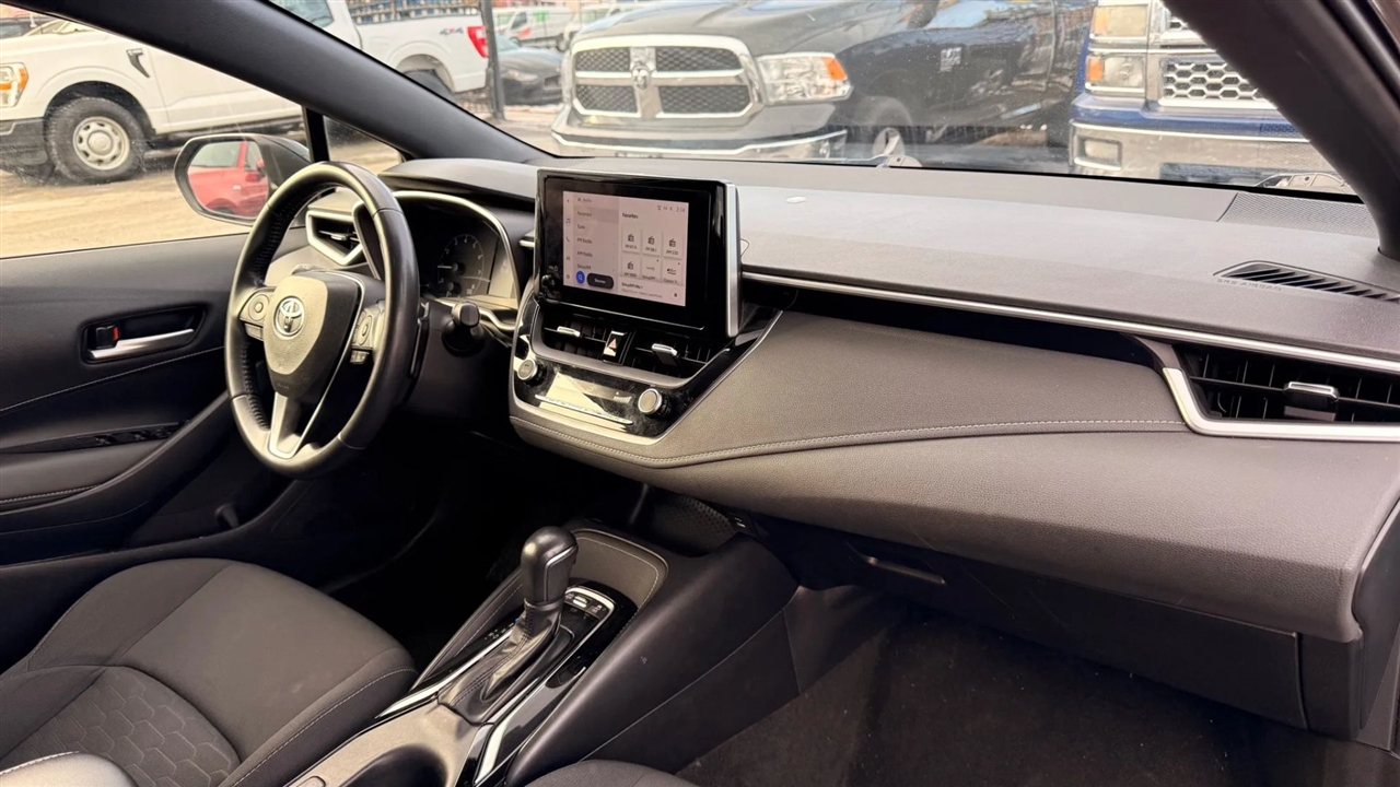 Toyota Corolla SE Hatchback 2023