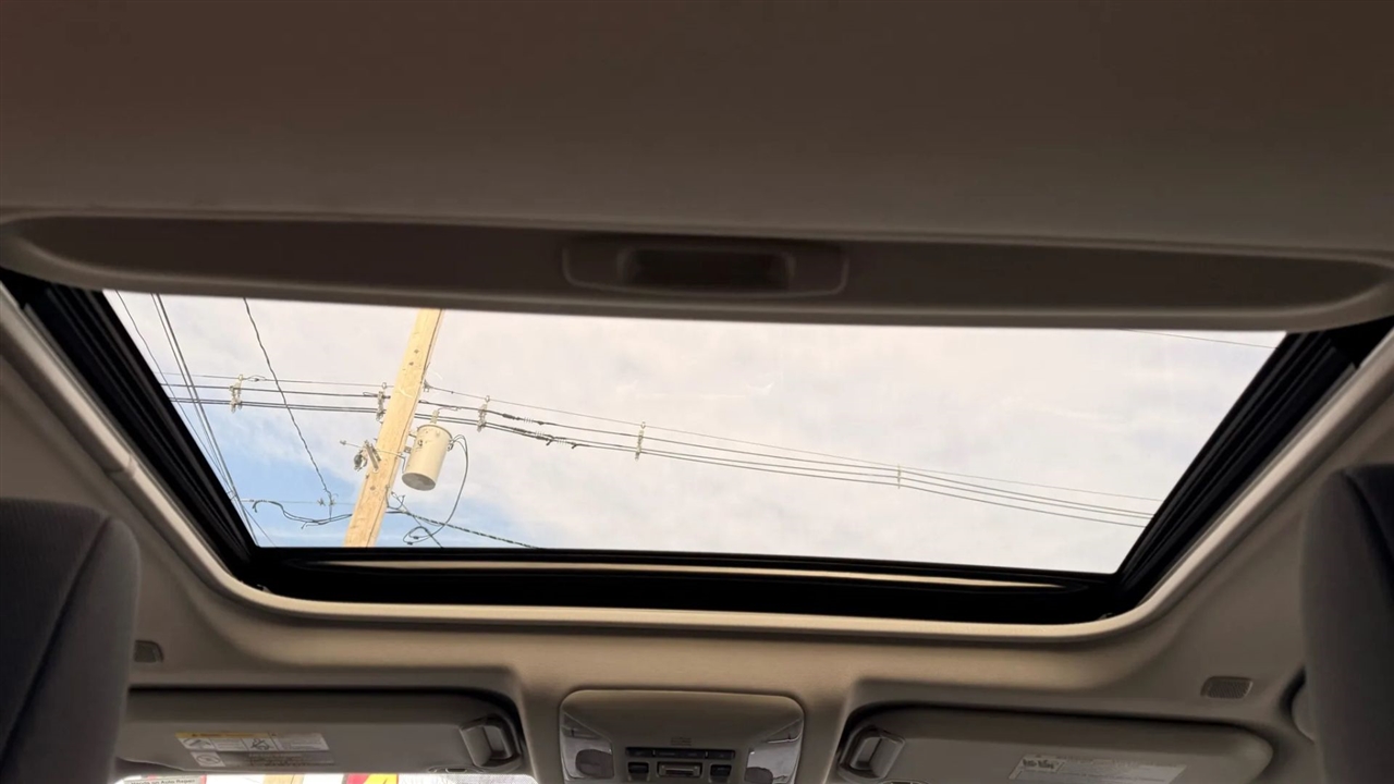 Toyota RAV4 XLE AWD 2025