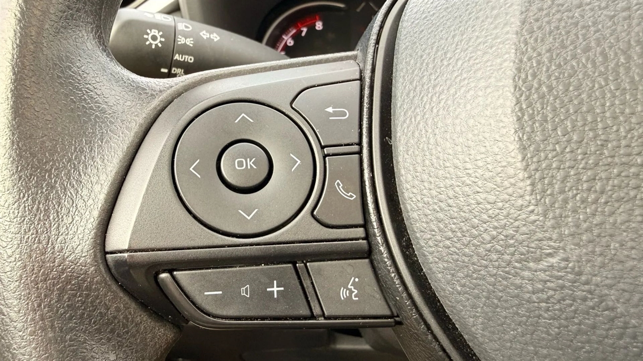 Toyota RAV4 XLE AWD 2025