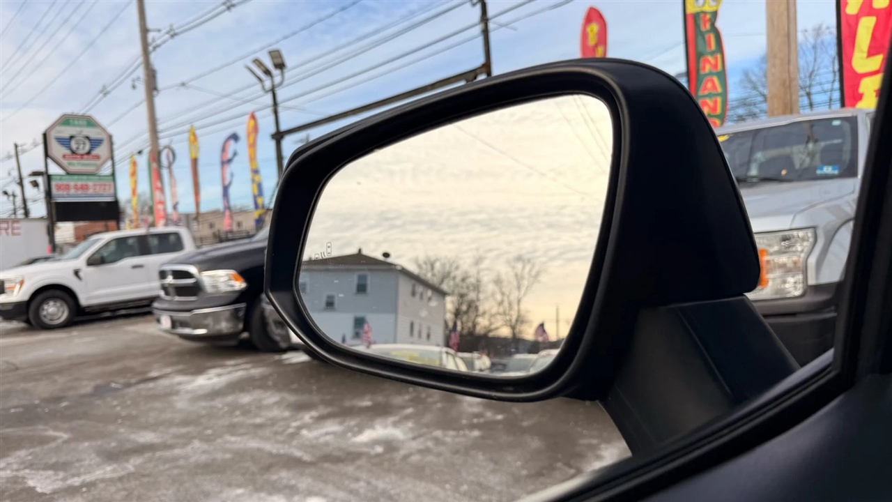 Toyota RAV4 XLE AWD 2025