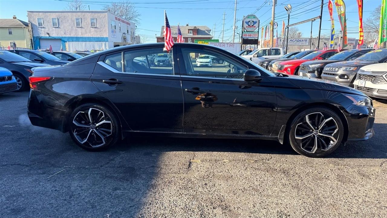 Nissan Altima 2.5 SR 2023