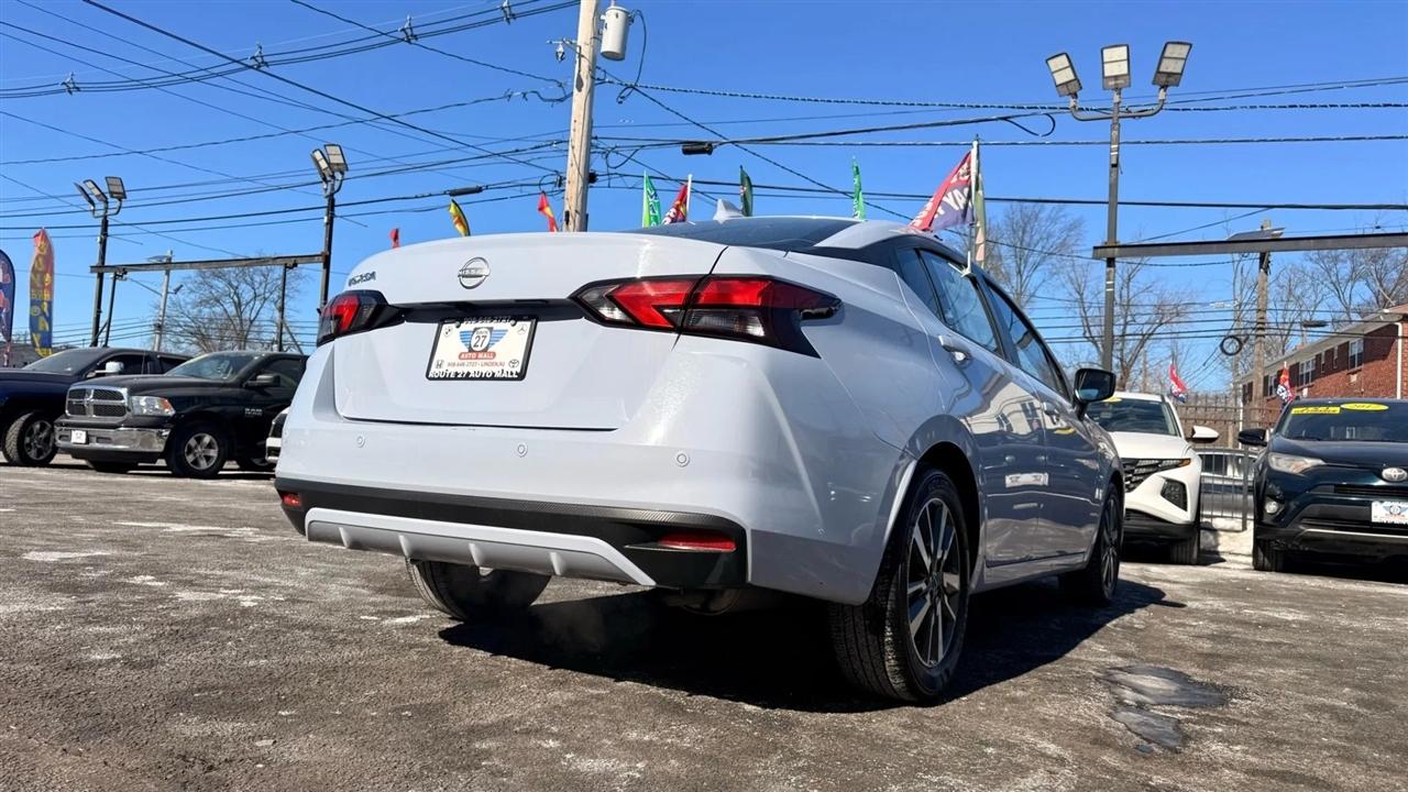 Nissan Versa SV 2025