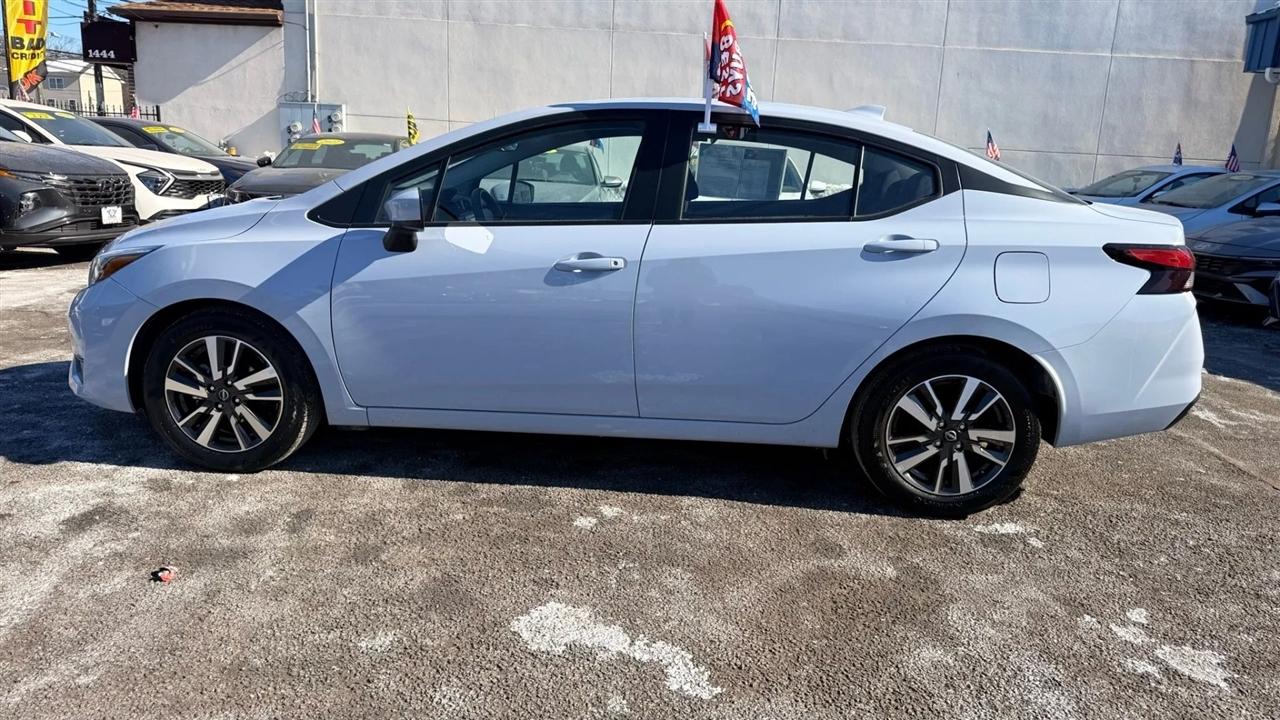 Nissan Versa SV 2025