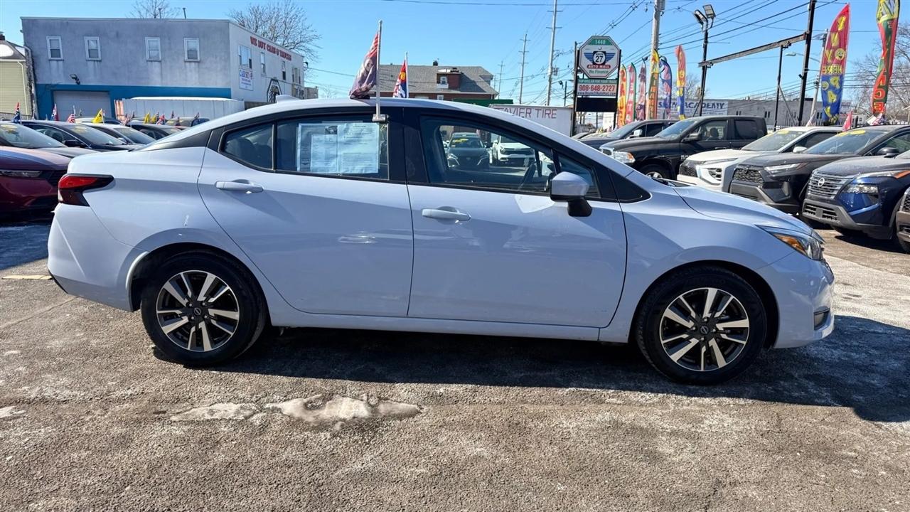 Nissan Versa SV 2025