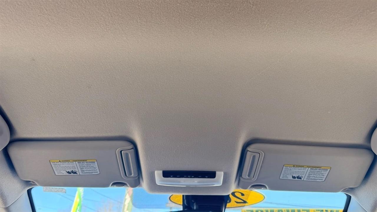 Nissan Versa SV 2025