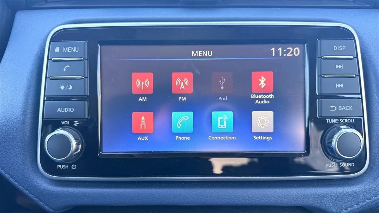 Nissan Versa SV 2025