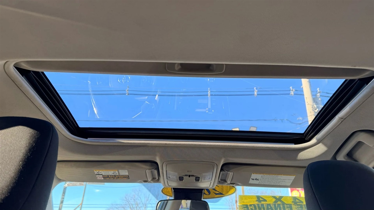 Toyota RAV4 XLE AWD 2017