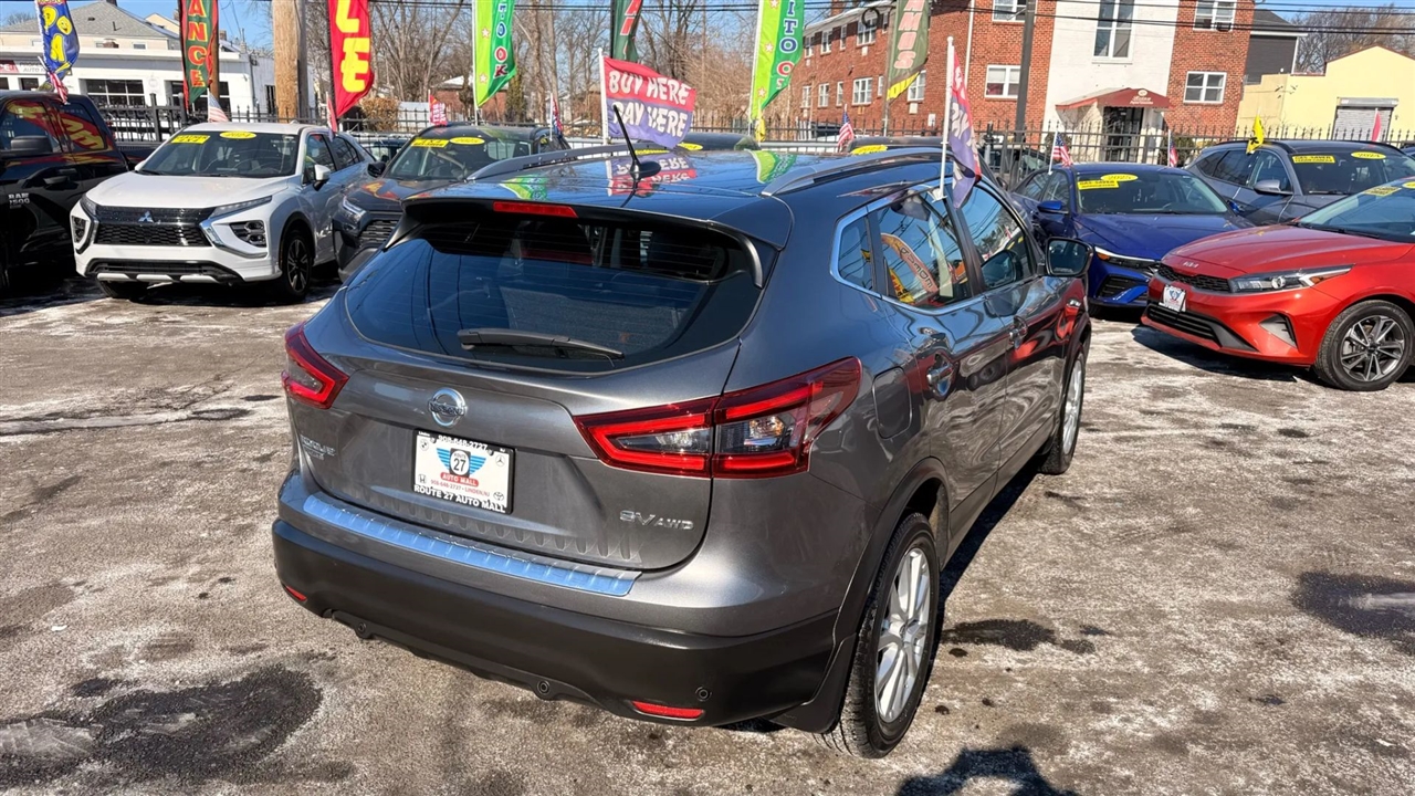 Nissan Rogue Sport SV AWD 2021