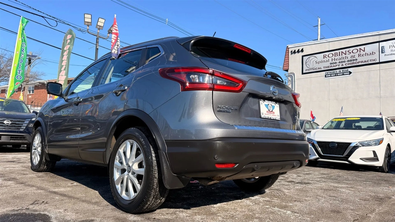 Nissan Rogue Sport SV AWD 2021