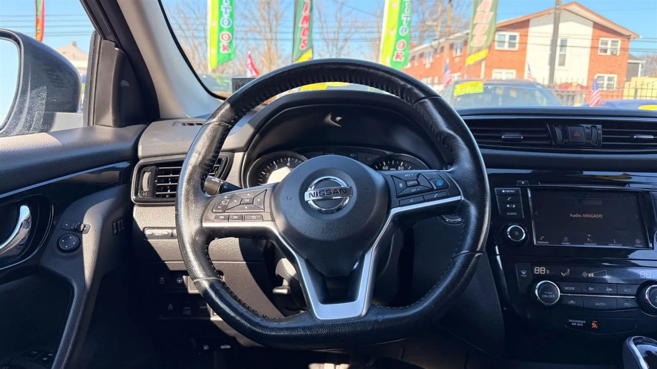 Nissan Rogue Sport SV AWD 2021