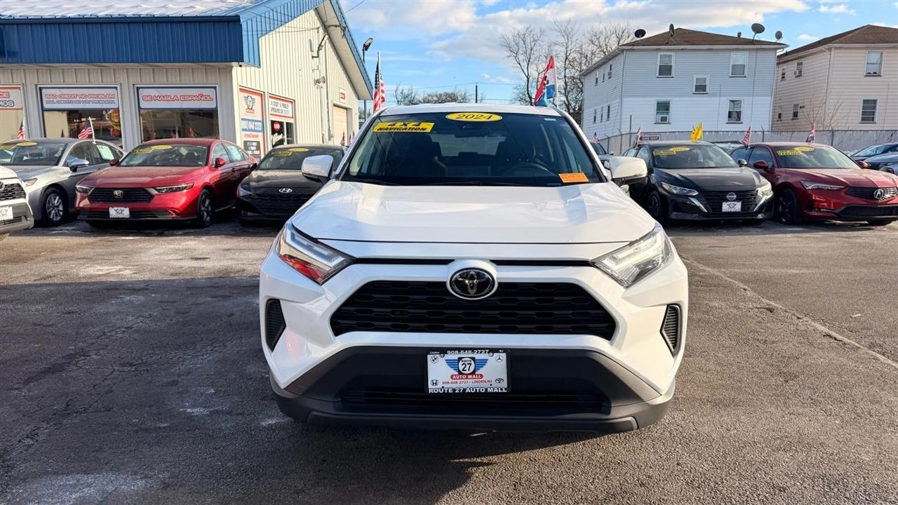 Toyota RAV4 LE 2024
