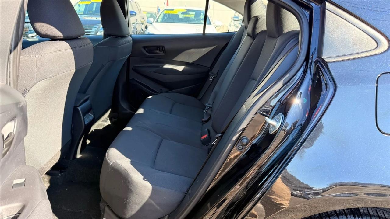 Toyota Corolla LE 2024