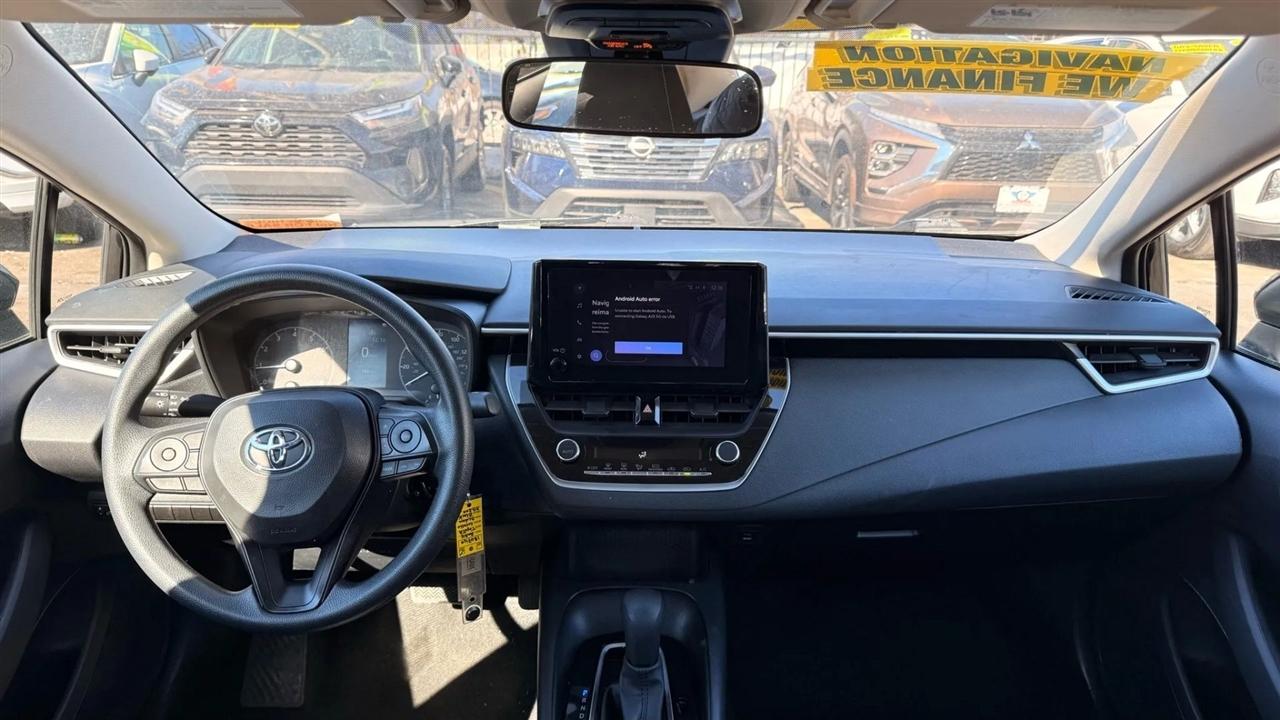 Toyota Corolla LE 2024