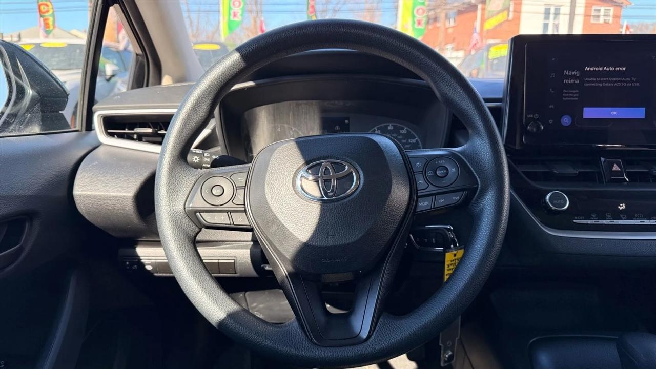 Toyota Corolla LE 2024