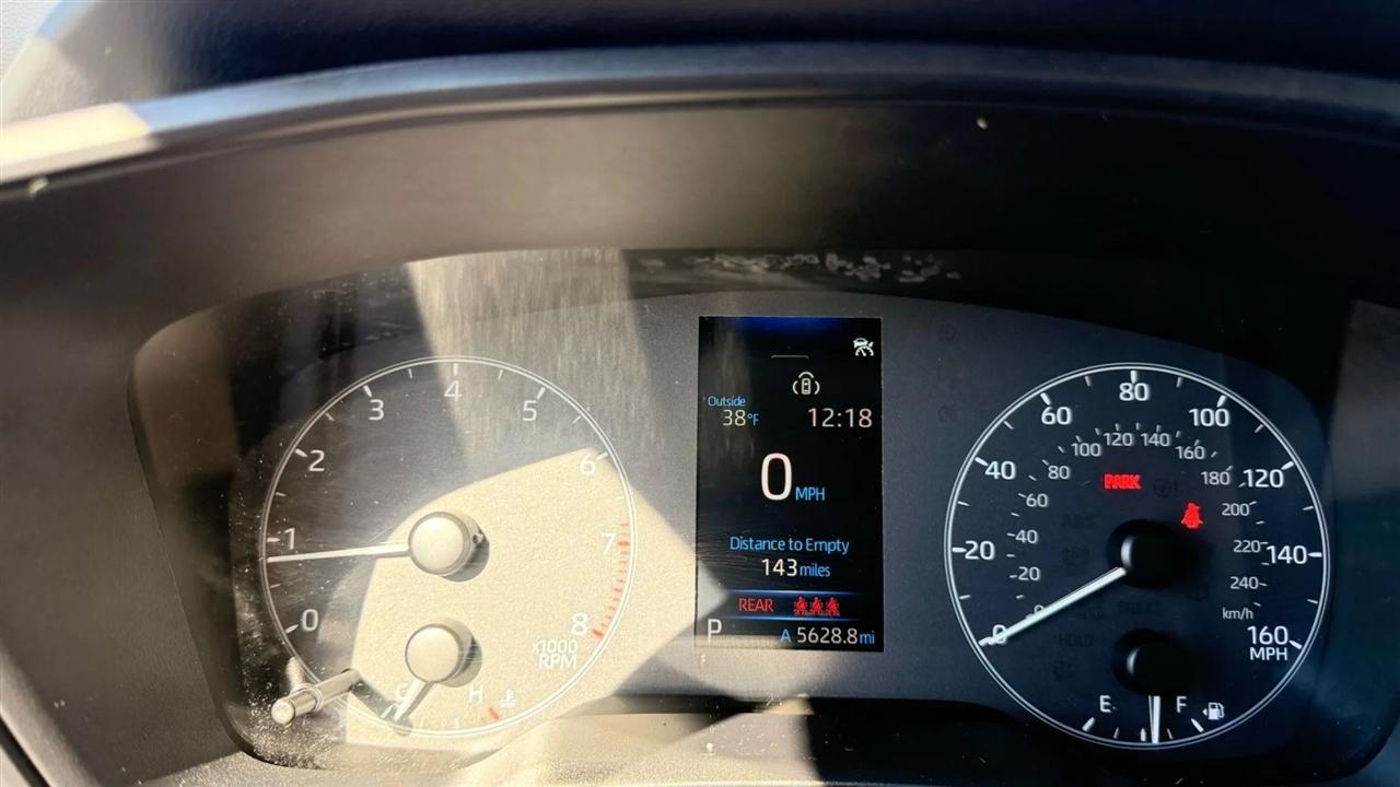 Toyota Corolla LE 2024