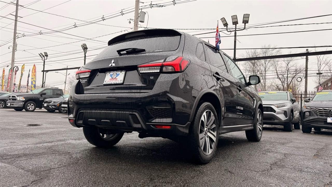 Mitsubishi Outlander Sport 2.0 ES 4WD 2024