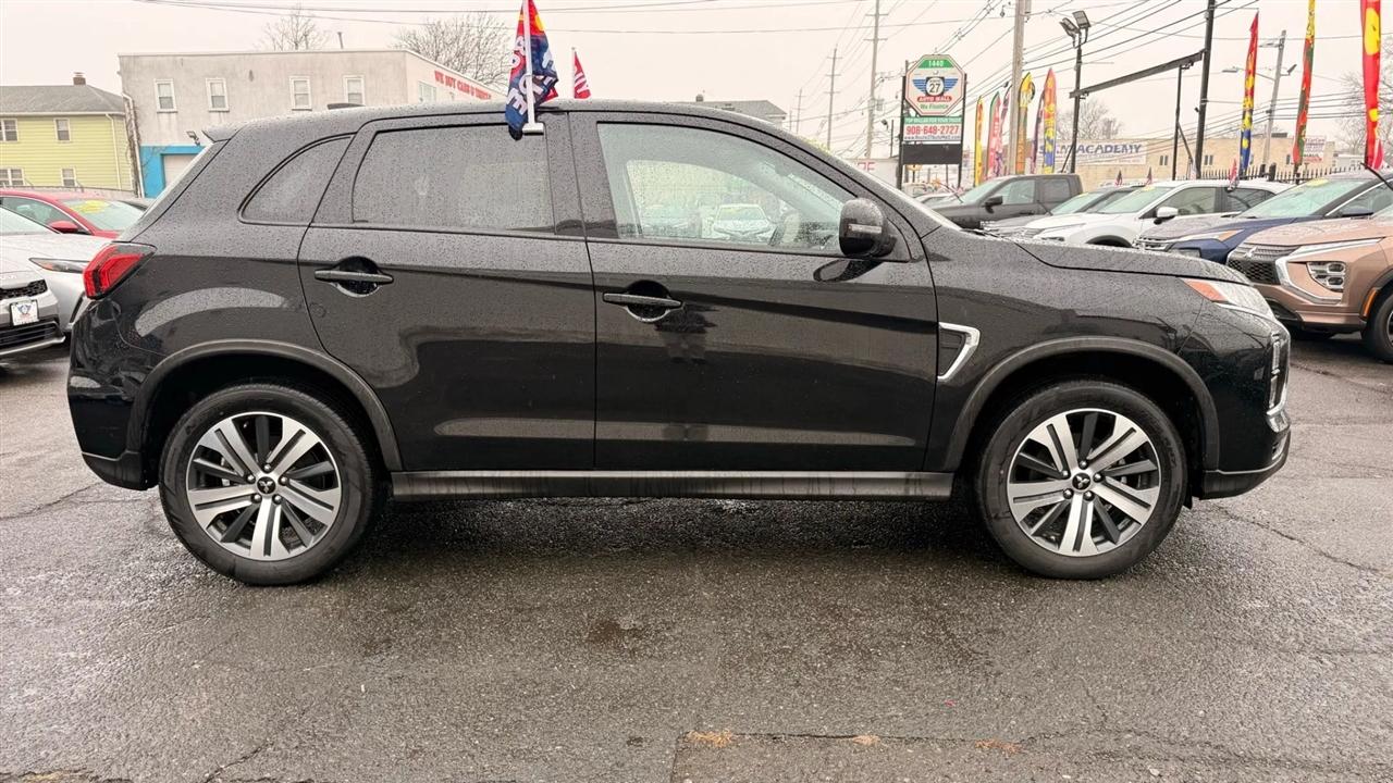 Mitsubishi Outlander Sport 2.0 ES 4WD 2024