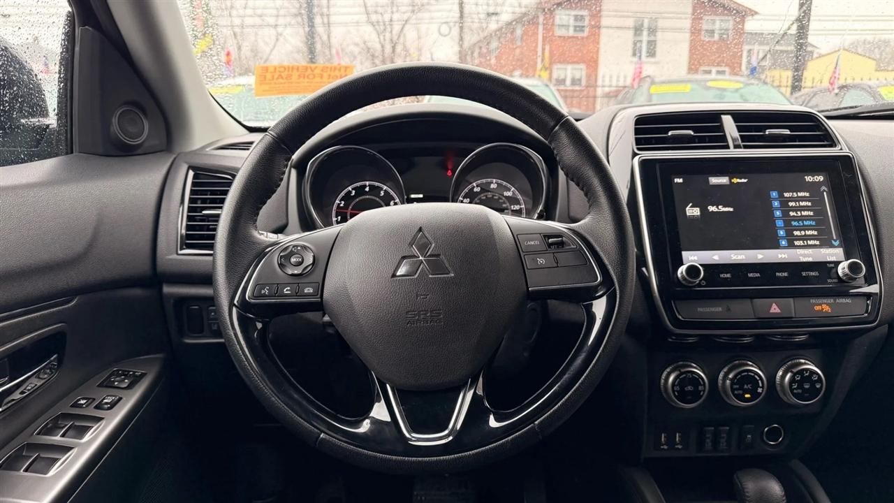 Mitsubishi Outlander Sport 2.0 ES 4WD 2024