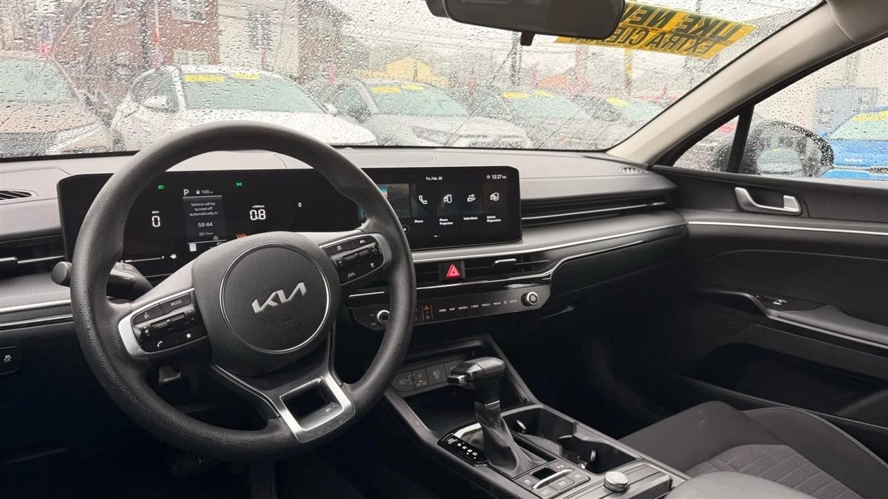 Kia K5 LXS 2025