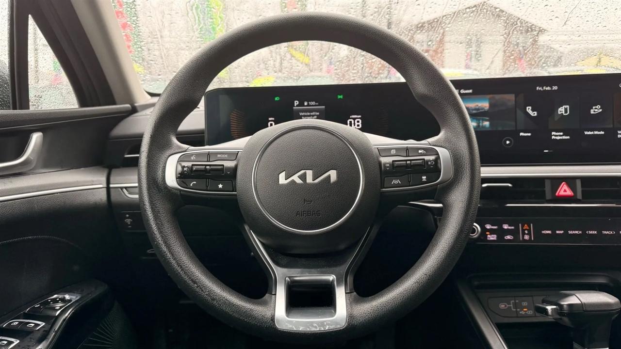 Kia K5 LXS 2025