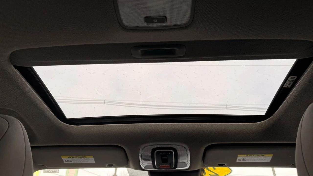 Hyundai Elantra SEL Convenience 2025