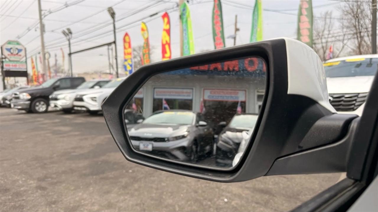 Hyundai Elantra SEL Convenience 2025