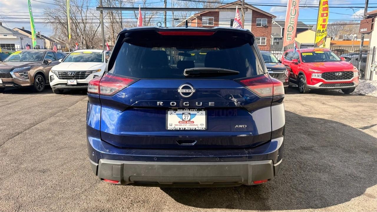 Nissan Rogue SV AWD 2025
