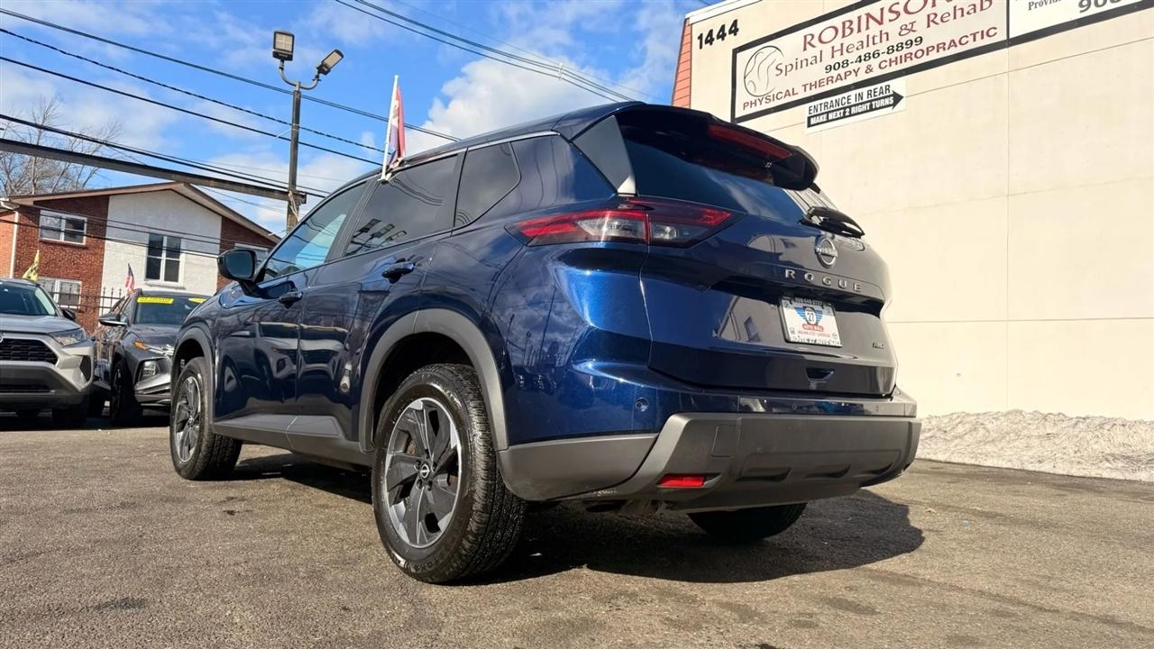 Nissan Rogue SV AWD 2025