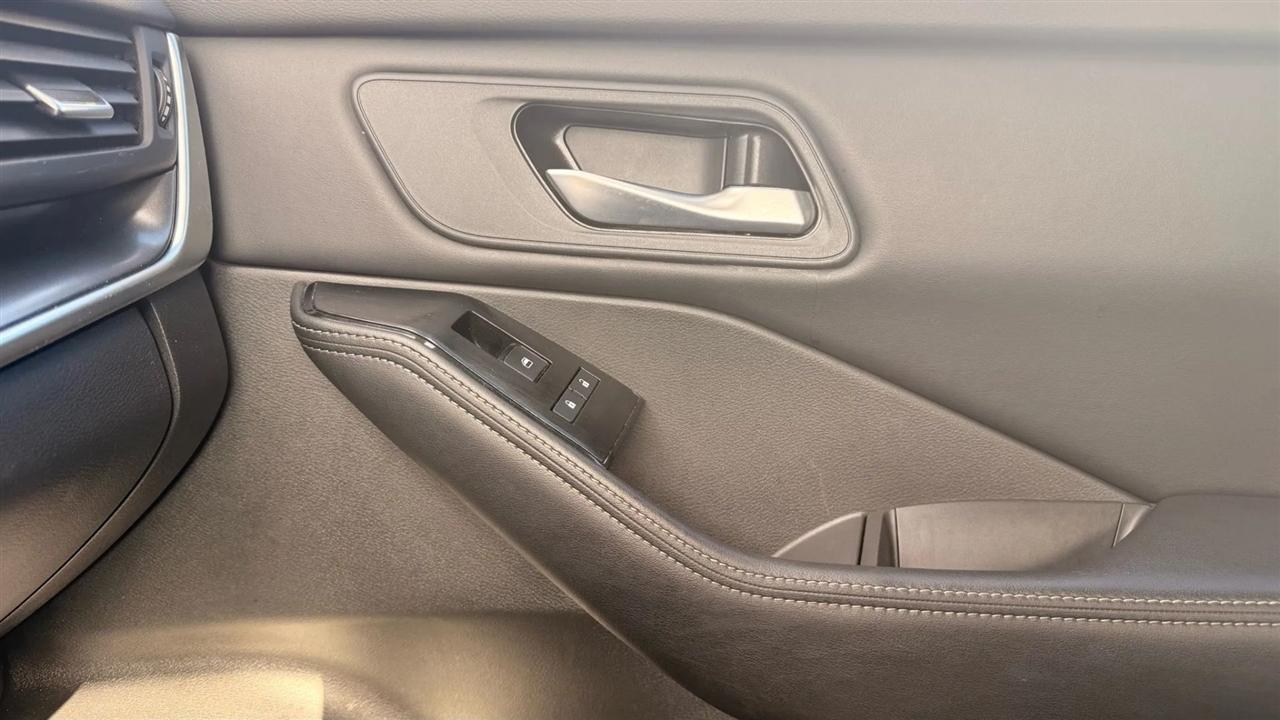 Nissan Rogue SV AWD 2025