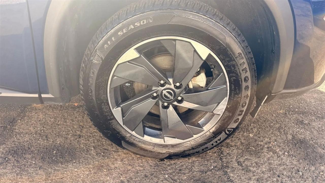 Nissan Rogue SV AWD 2025