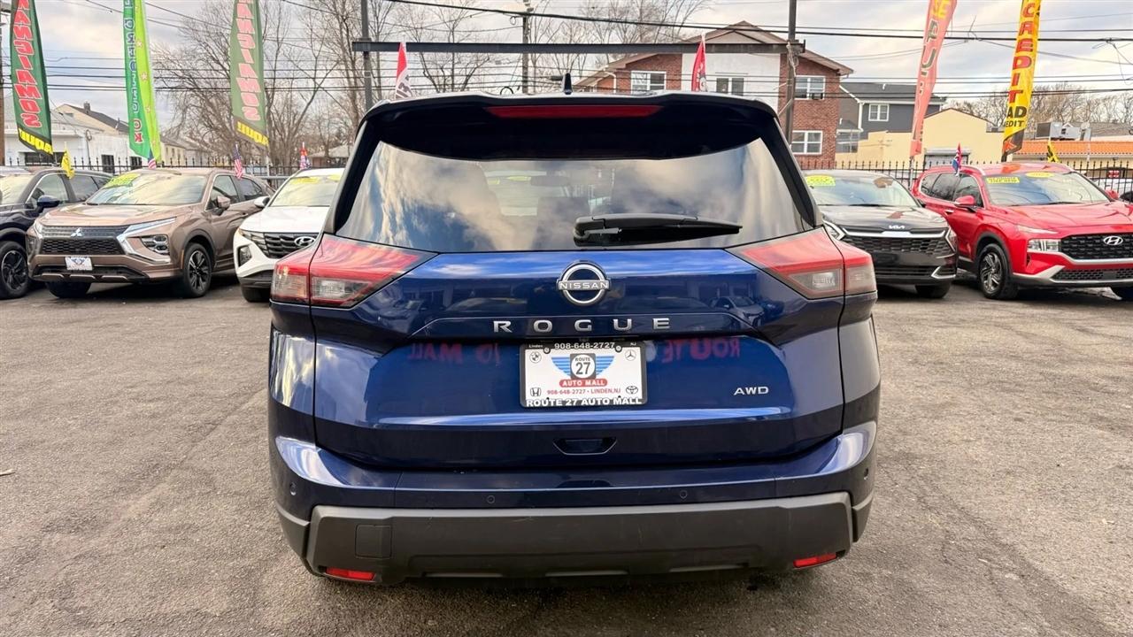 Nissan Rogue SV AWD 2025