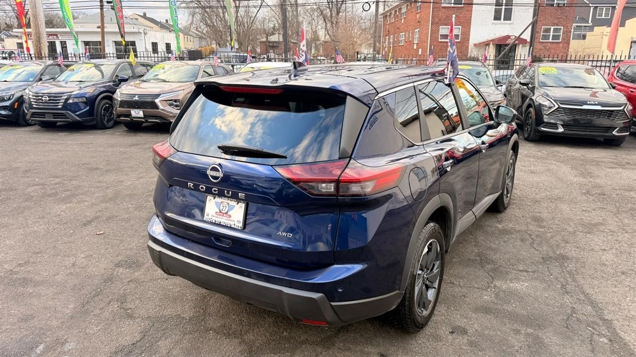 Nissan Rogue SV AWD 2025
