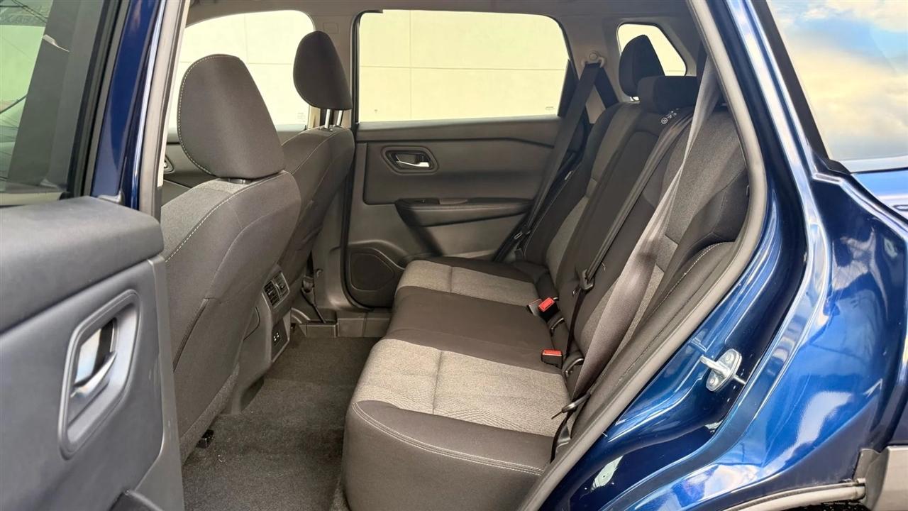 Nissan Rogue SV AWD 2025